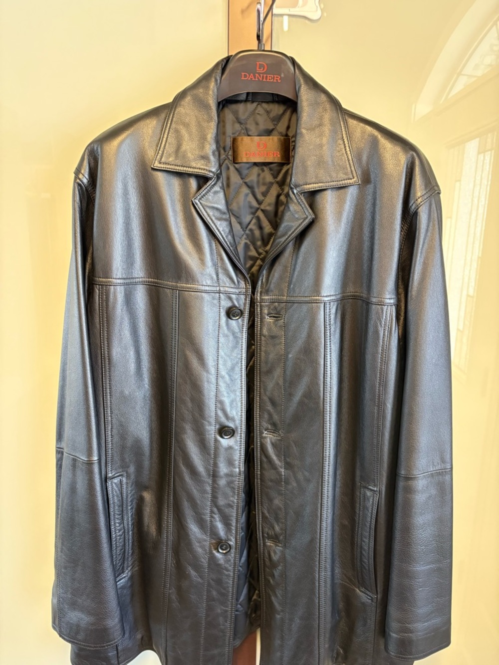 Danier Men's Black Leather Button-Front Jacket